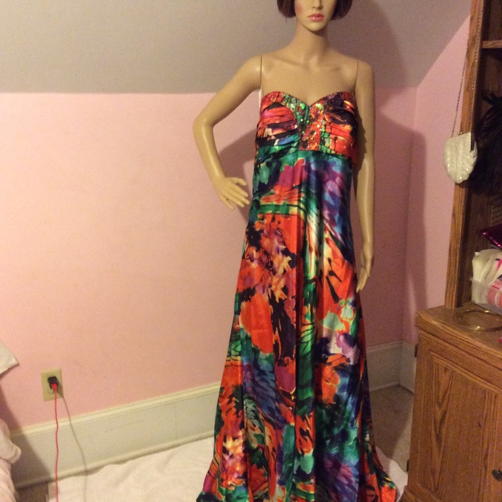 Fun Multicolor Strapless Formal - image 1